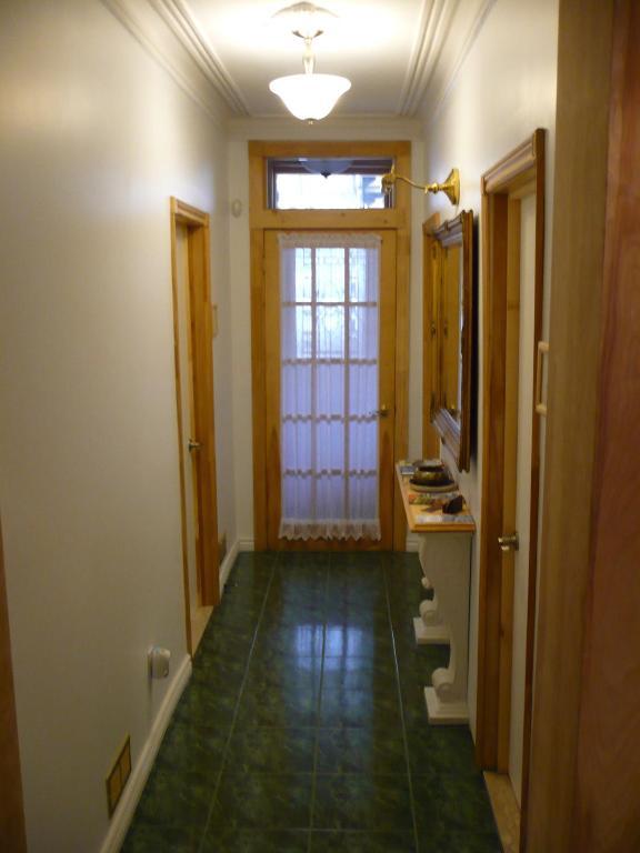 Gite Le Sieur De Joliette Montreal Exterior photo